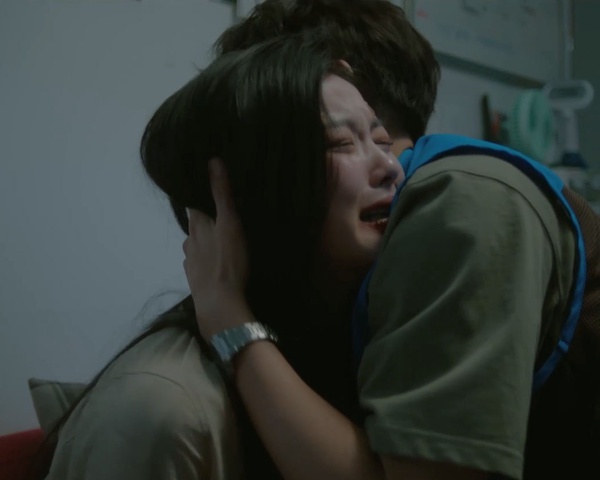 《便利店新星》大賢被封理想男友！鬱金香愛的告白，結局網最想看兩人「互通心意甜吻」