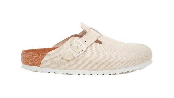 Birkenstock x stüssy聯名推最潮懶人鞋！燈芯絨面料早秋必收，這雙溫柔奶茶色太迷人～