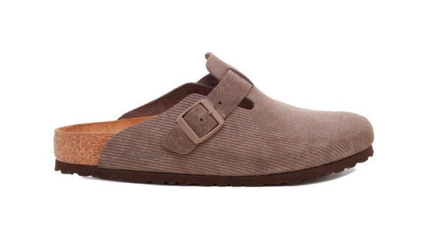 Birkenstock x stüssy聯名推最潮懶人鞋！燈芯絨面料早秋必收，這雙溫柔奶茶色太迷人～