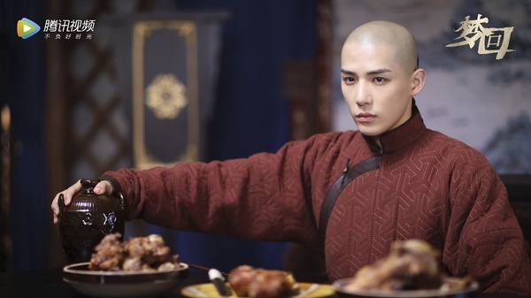 《二十不惑》演員古裝造型3:王安宇《夢迴》