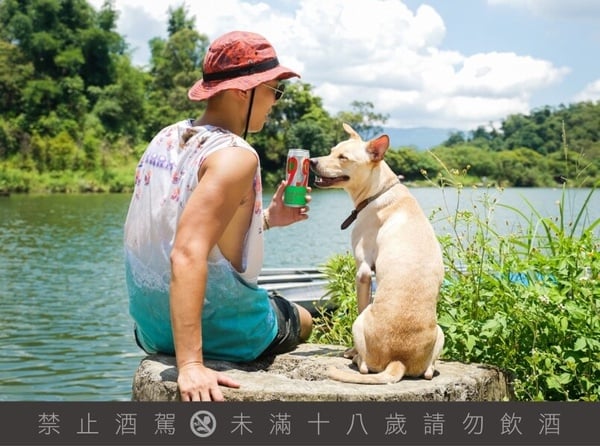 臺虎精釀推出「9.99%臺虎瓜啤狗」，鹽味西瓜+葡萄柚風味，享受微醺還能幫助流浪狗！
