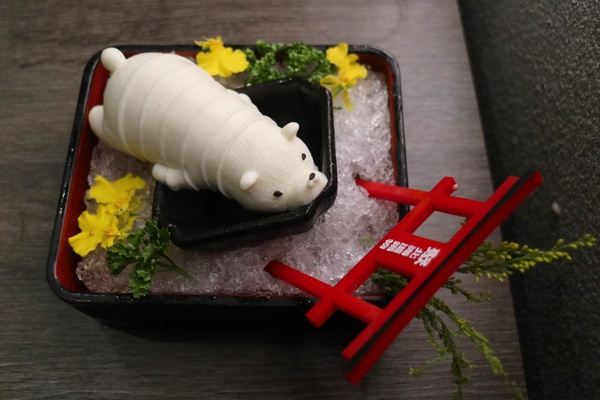 最低268元吃到飽!王品「聚 北海道昆布鍋」新型態店,牛奶鍋還有蓋著起司棉被的北極熊