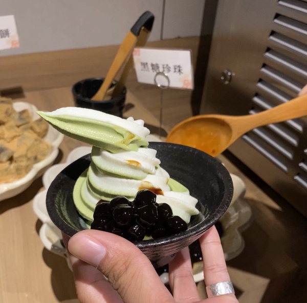 最低268元吃到飽!王品「聚 北海道昆布鍋」新型態店,牛奶鍋還有蓋著起司棉被的北極熊