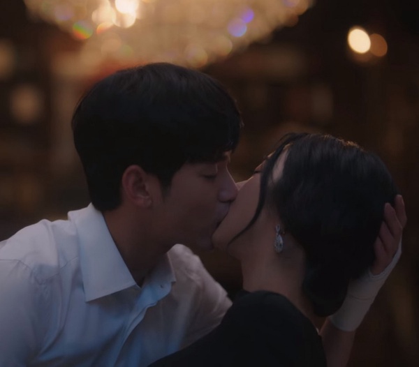 《雖然是精神病但沒關係》暖心結局2:鋼太&文英進度狂飆!