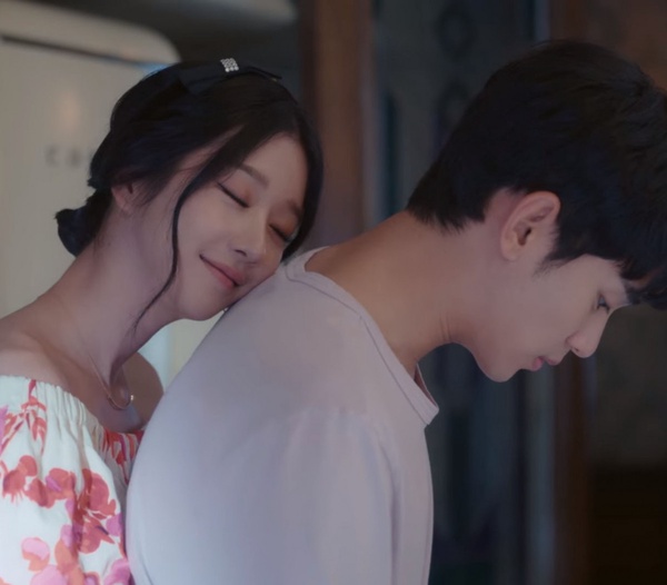 《雖然是精神病但沒關係》暖心結局2:鋼太&文英進度狂飆!