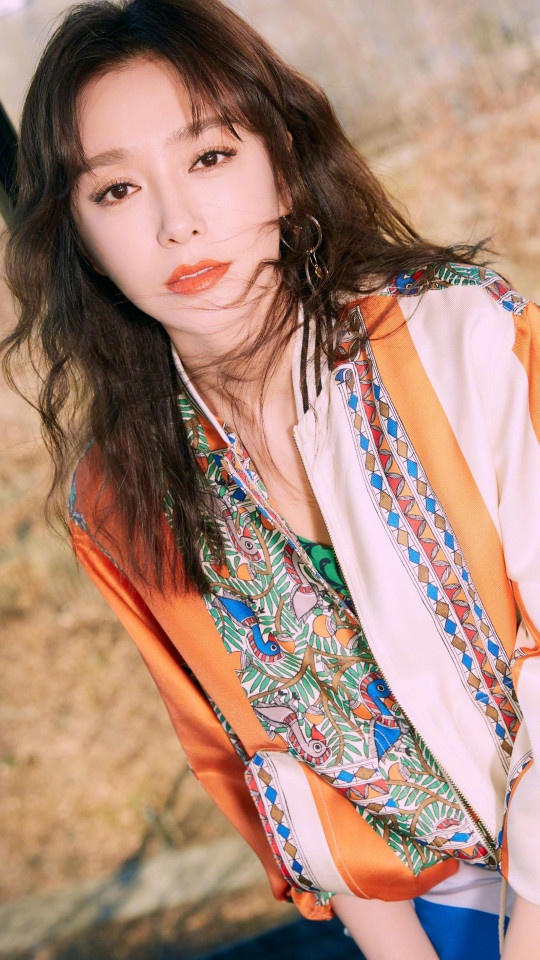 秦嵐的15句霸氣語錄：「說人不結婚就是不想負責任，為了結婚而結婚才是不負責任吧？」