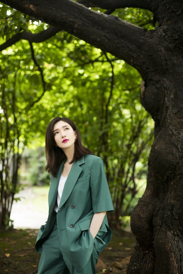《三十而已》王漫妮唇膏公開！江疏影戲裡戲外擦蘭蔻196，5款江疏影蘿蔔色唇膏平替盤點