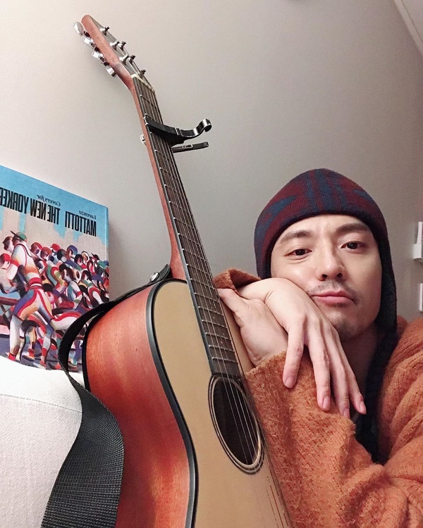 《雖然是精神病但沒關係》主演超強隱藏才能！金秀賢是運動高手，她擁有「歌后級唱功」