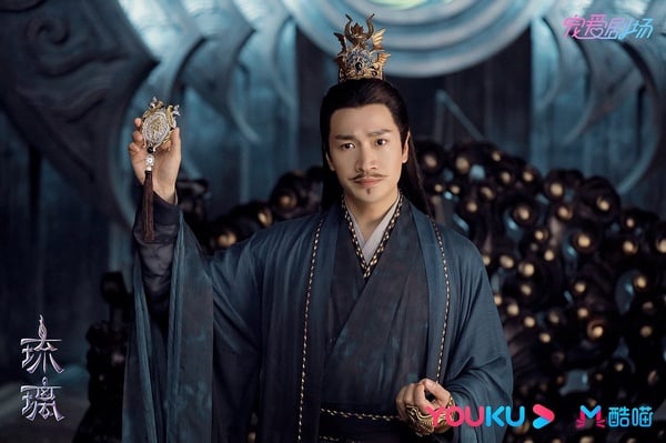 《琉璃》10位古裝男神穿時裝！成毅、劉學義超帥，還藏著《錦衣之下》《青雲志》演員