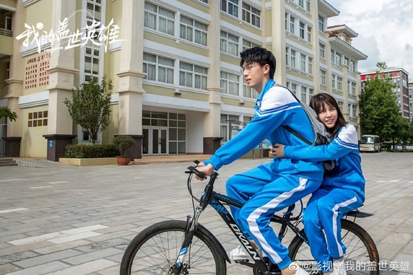 10對陸劇「青梅竹馬」！《以家人之名》偽兄妹情、《如此可愛的我們》歡喜冤家都好甜~