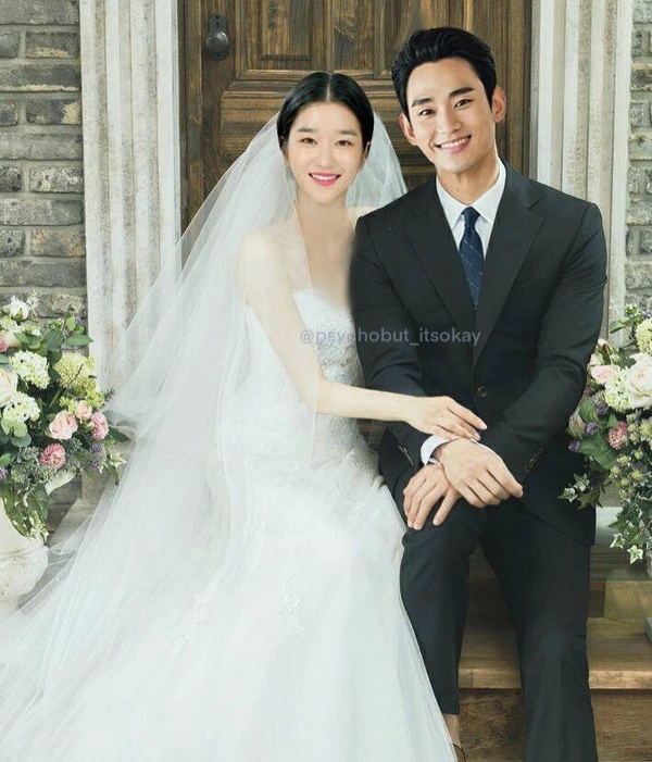 《雖然是精神病但沒關係》網友神P圖1:鋼太&文英結婚照
