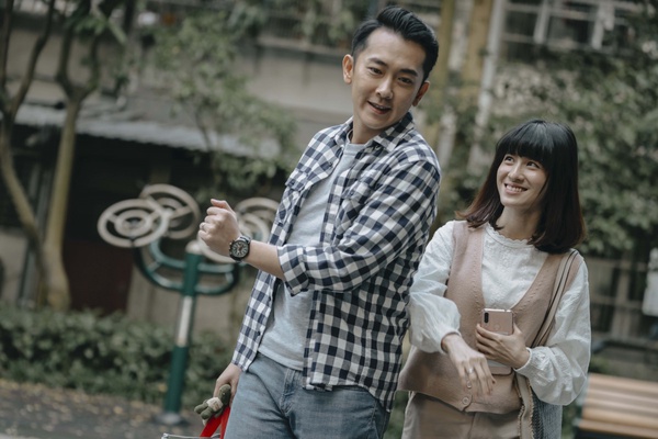 【劇評專欄】《黑喵知情》連俞涵：在天使般的角色中，體悟自己的與世無爭