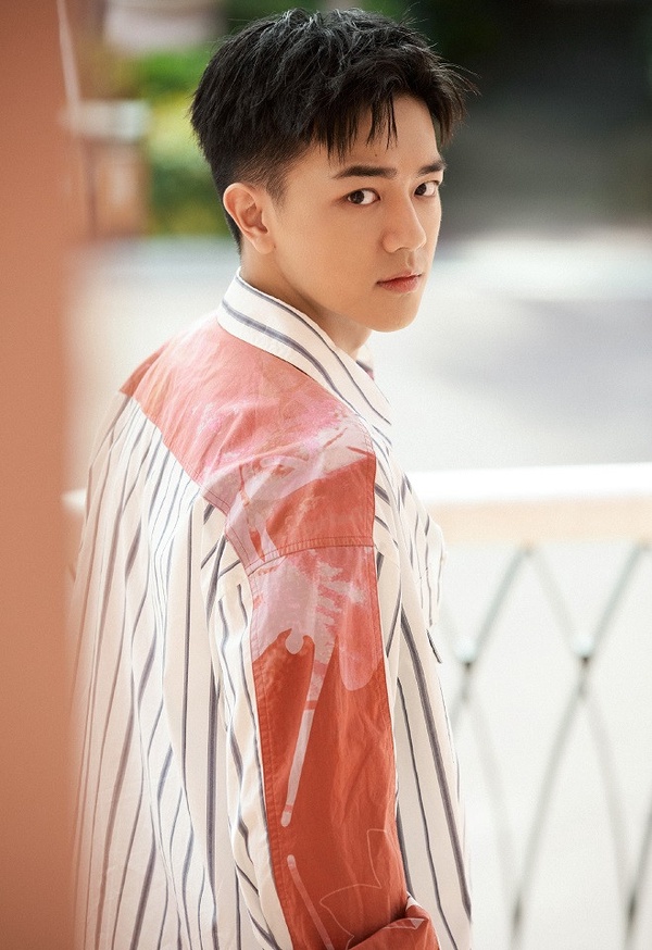 熱播甜寵劇古裝男神3:周大為 飾演《離人心上》羅戟