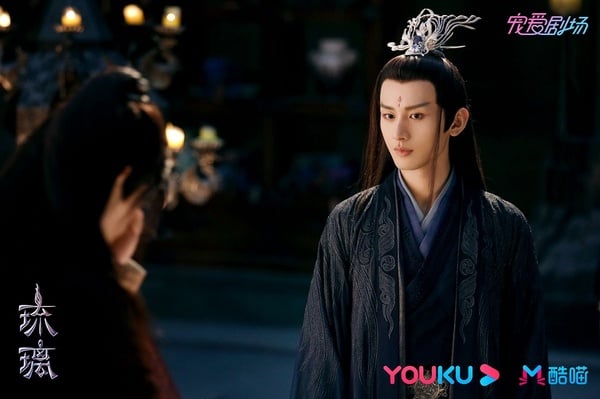 熱播陸劇評分TOP 10！《以家人之名》慘跌至7.6，宋威龍《漂亮書生》墊底，冠軍高達8.2