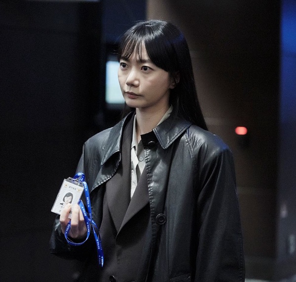 《秘密森林2》陣容太堅強！曹承佑25歲當上「雙影帝」，裴斗娜23歲成影后，履歷太狂了