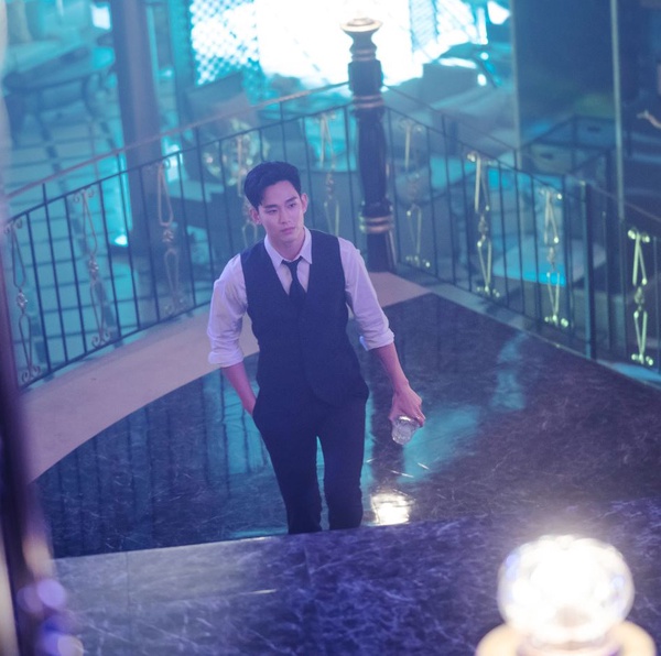 跪求這些韓劇出續集！《步步》IU&李準基現代重逢，金秀賢經營「藍月酒店」呼聲最高