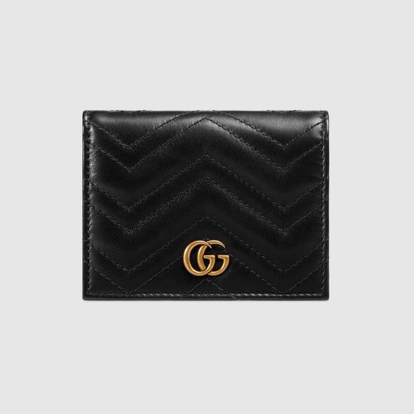 IU隨身包公開，Gucci小錢包可愛必收！2020精品錢包/短夾推薦，Dior、Chanel也輕鬆入手