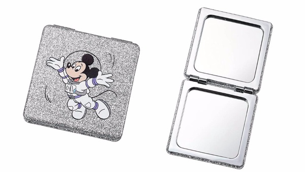 日本迪士尼 x Witch’s Pouch「宇宙遊樂園彩妝」夢幻登場！米奇穿上太空裝太可愛啦～