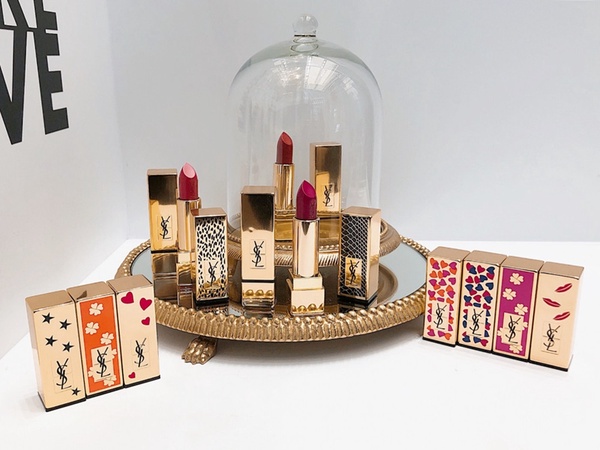 2020秋冬唇膏新品特搜！TOM FORD、蘭蔻美到像藝術品，YSL小粉條未上市先爆紅！