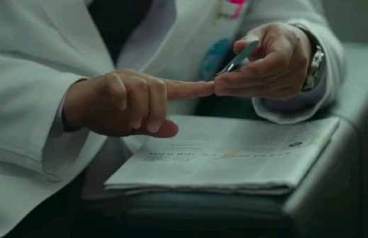 《惡之花》劇情猜測解析2:共犯有手環、指甲超短,白熙成通通符合!