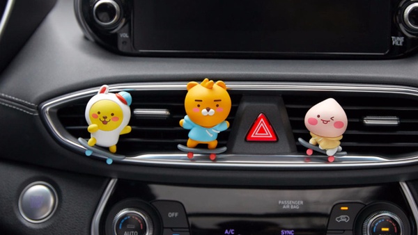 KAKAO FRIENDS車上配件系列來啦！最可愛空氣清淨劑、還有萊恩雙面頸枕長途旅行必收