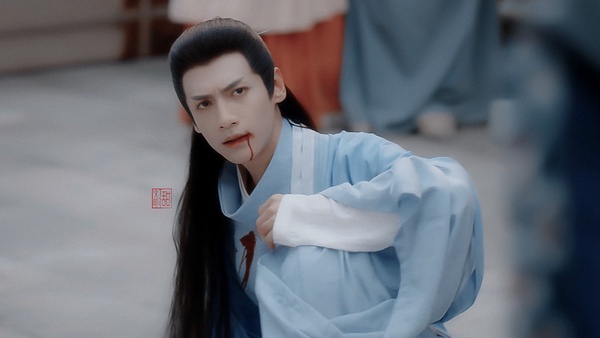 古裝劇中的「吐血美男」7:羅雲熙 飾演《月上重火》上官透