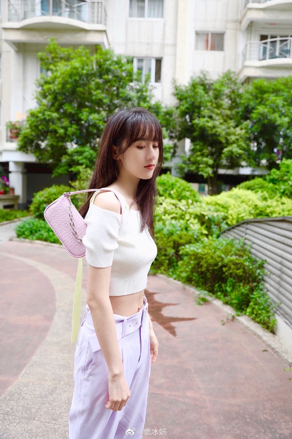 《琉璃》女主時裝比古裝美!袁冰妍穿搭5技巧