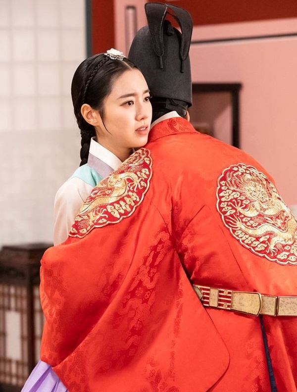 《揀擇－女人們的戰爭》恩普的歷史原型：開明、改革的「孝定王妃」