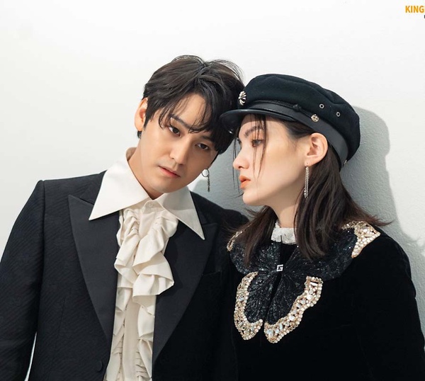 《九尾狐傳》金汎&金容智合體拍畫報!邪魅九尾狐,誘惑力十足!