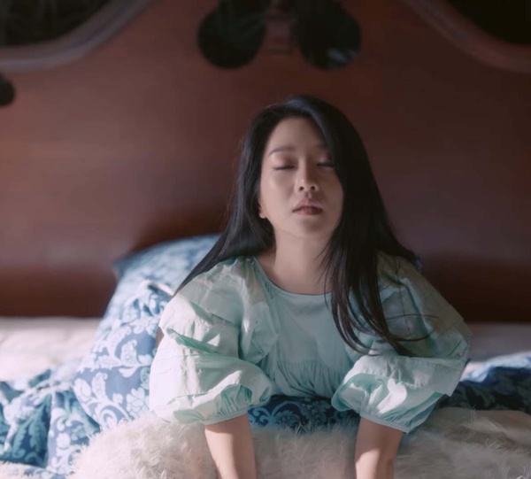 《雖然是精神病但沒關係》徐睿知公主風美圖合集5:輕盈夢幻的白色睡衣