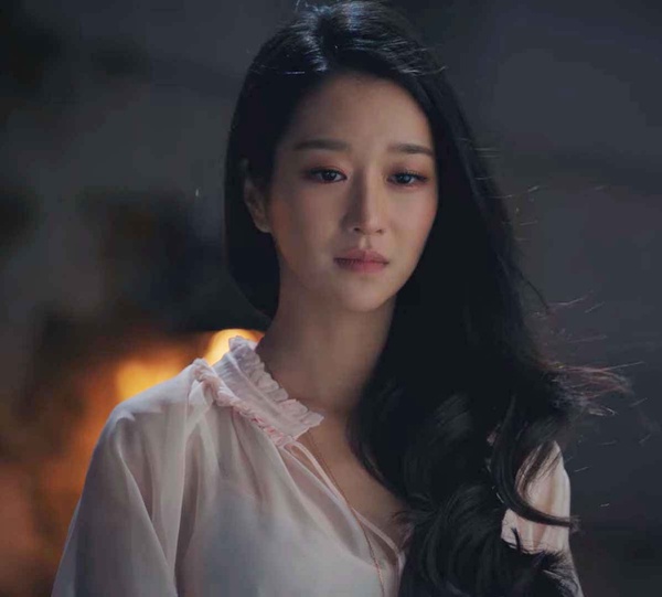 《雖然是精神病但沒關係》徐睿知公主風美圖合集5:輕盈夢幻的白色睡衣