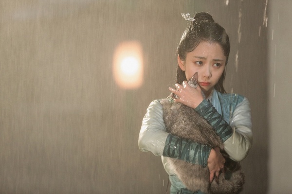 《以家人之名》10演員古裝vs時裝，齊明月演《楚喬傳》，陳婷就是《至尊紅顏》徐盈盈