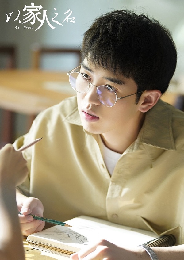 《以家人之名》10演員古裝vs時裝，齊明月演《楚喬傳》，陳婷就是《至尊紅顏》徐盈盈
