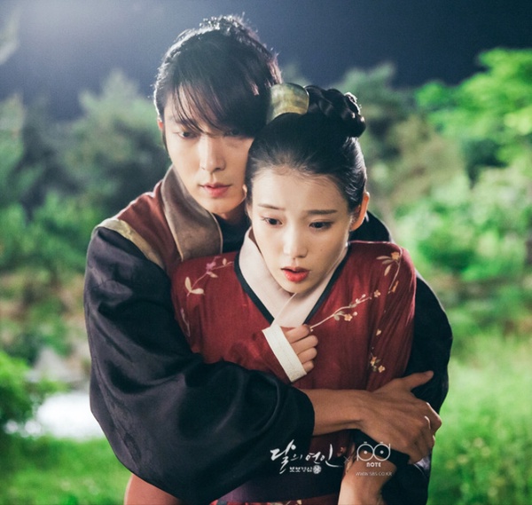 李準基《惡之花》童顏登熱搜！38歲李準基和玄彬、Rain同齡，《步步》和IU竟然差了11歲