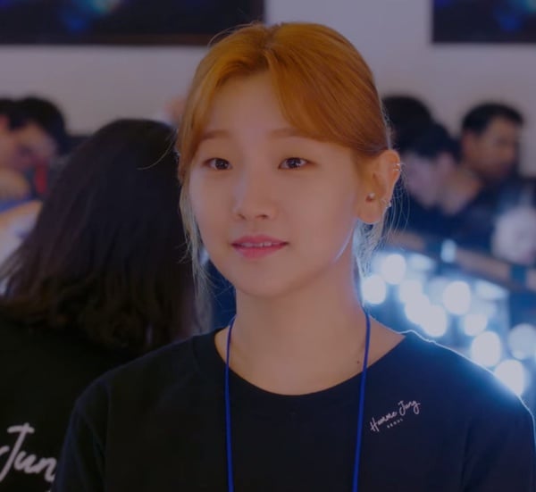 Netflix《青春紀錄》朴寶劍&朴素淡演活「迷妹見到愛豆的反應」!