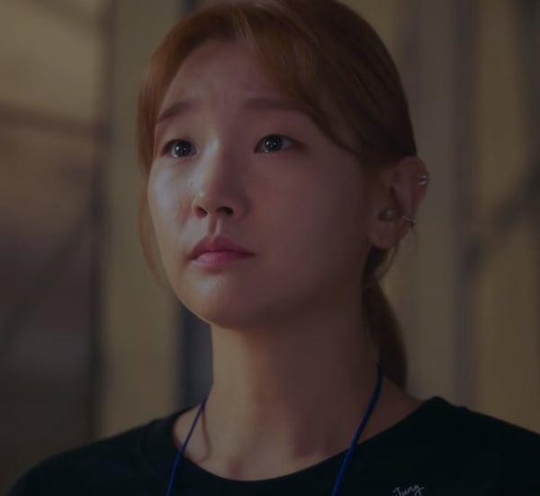 Netflix《青春紀錄》朴寶劍&朴素淡心動初遇!朴素淡迷妹身分要被發現了嗎?