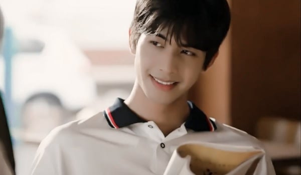 陸劇10位男星穿校服！《以家人之名》宋威龍、羅雲熙、丁禹兮都是頂級校園男神