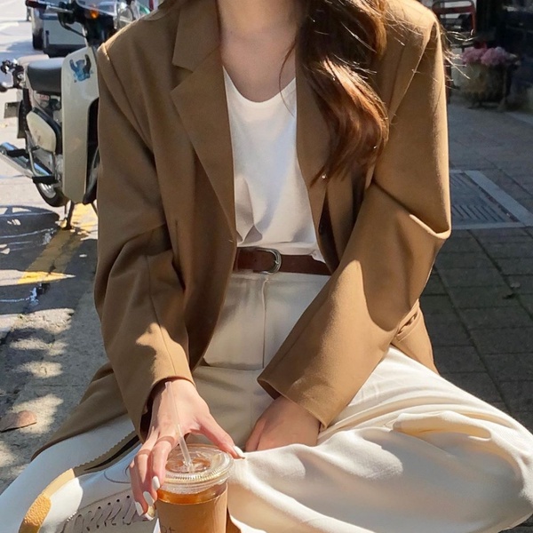 韓系西裝外套「搭配公式」教學！IG風西裝外套穿搭範本，溫柔小姐姐必學顯瘦穿搭圖鑑