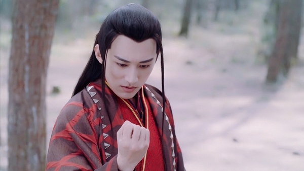 盤點10位古裝劇「紅衣美男」！《琉璃》成毅妖化紅衣帥炸，肖戰、許凱穿紅衣都仙氣滿滿