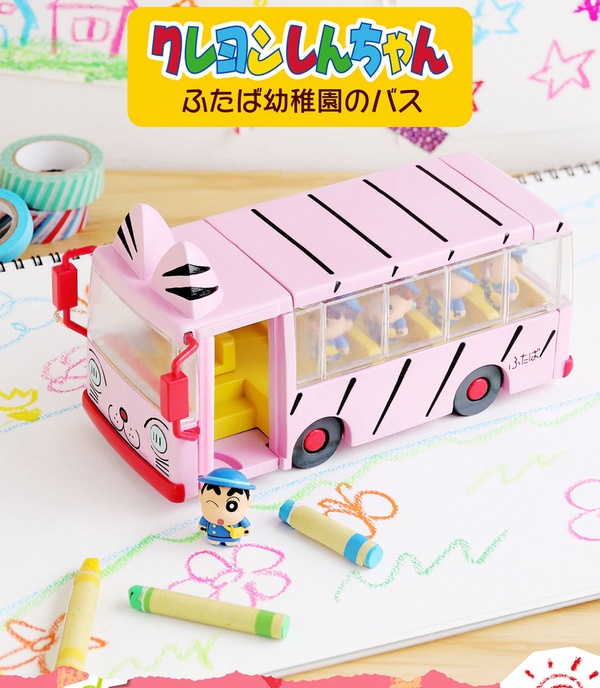 蠟筆小新「雙葉幼稚園校車」實體化！粉紅貓咪造型+小新公仔，還有超萌「小白狗屋」～