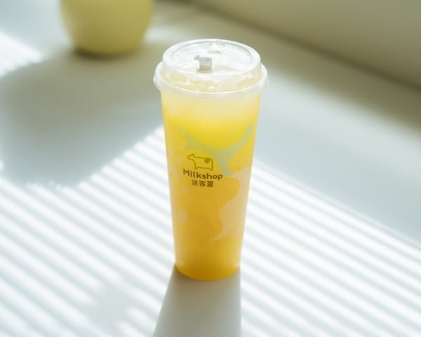 迷客夏推出氣泡飲！超人氣「柳丁系列」全新升級，加碼夢幻系「蔓莓花漾」超欠拍