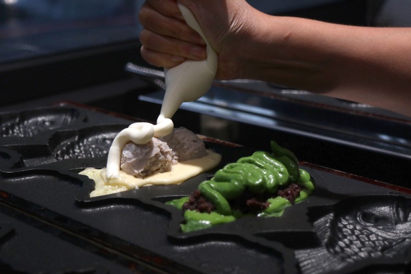 高雄美食「一拾三鯛魚燒菓子店」鯛魚燒系列/售價45-60元