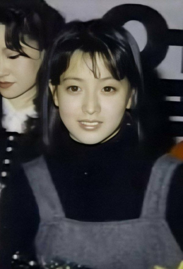 金喜善《Alice愛麗絲》凍齡神顏太扯！42歲金喜善20年都沒變，果然是「韓國第一美女」