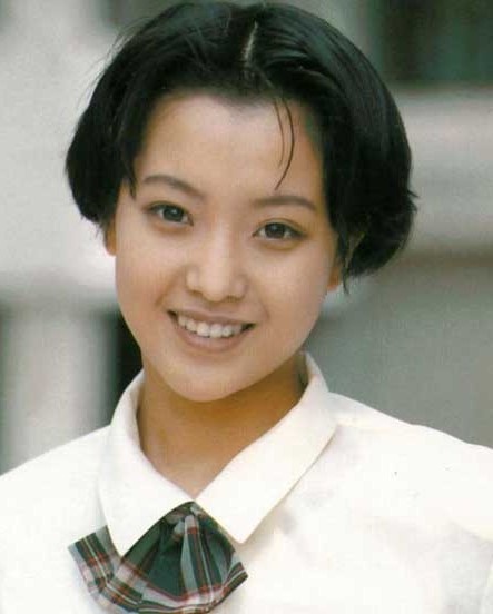 《Alice愛麗絲》金喜善號稱「韓國第一美女」！從年輕美到現在