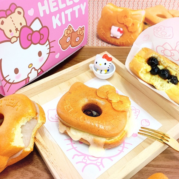 Kitty控別錯過!雅蒙蒂 XHello Kitty甜點快閃店登場,Hello Kitty人形燒升級版必吃!