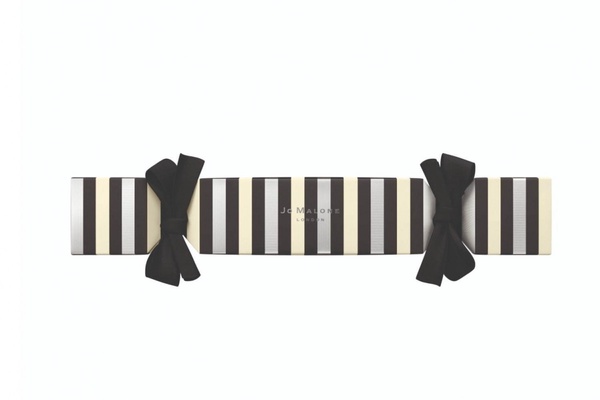 Jo Malone 2020聖誕系列搶先看！英國梨與小蒼蘭套組華麗，限定聖誕新香換上珠寶瓶身！