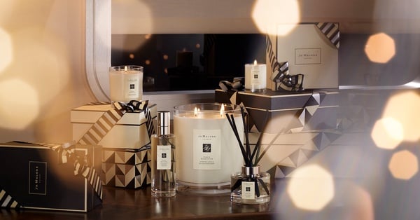 Jo Malone 2020聖誕系列搶先看！英國梨與小蒼蘭套組華麗，限定聖誕新香換上珠寶瓶身！
