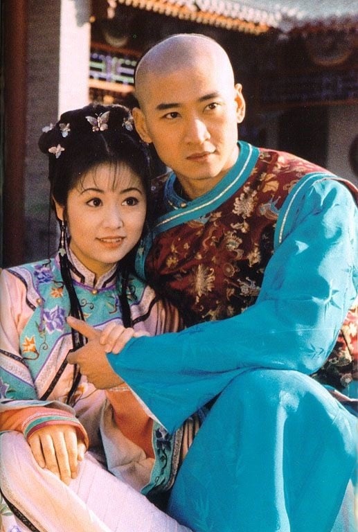 「戲裡甜蜜戲外翻臉」的陸劇CP 8：《還珠格格》林心如&amp;周杰