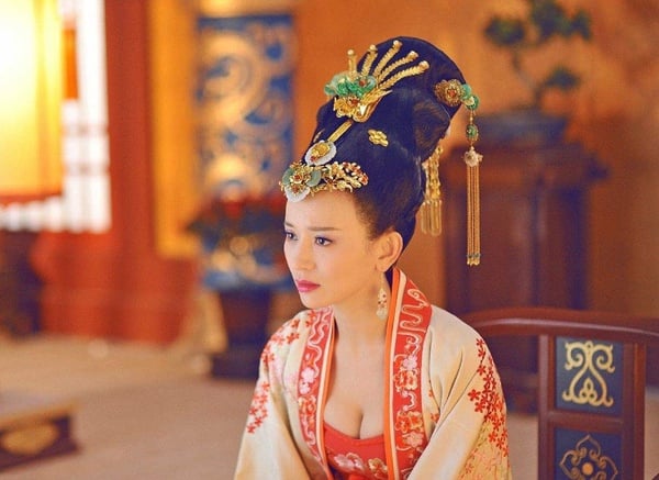 待播古裝劇「顏值不輸女主」的女配9:施詩 飾演《大唐明月》武媚娘