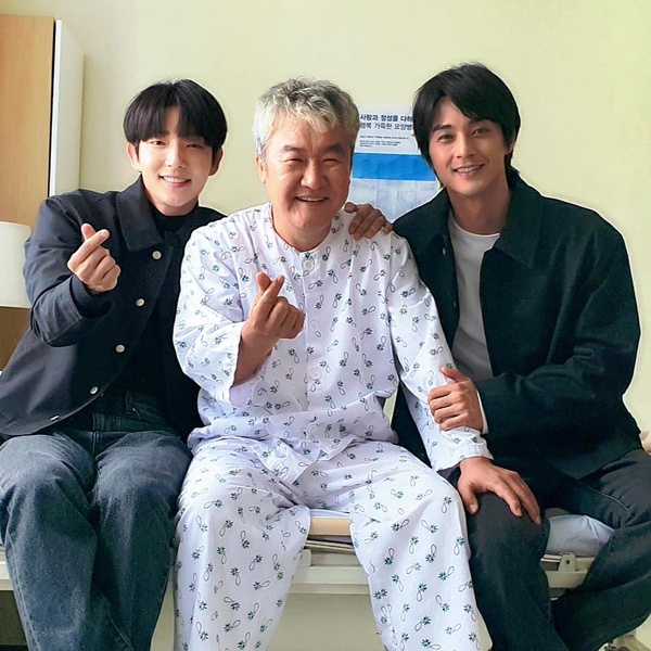 《惡之花》結局李準基IG分享終映感言:「感謝大家讓電視劇以『愛之花』模樣綻放!」